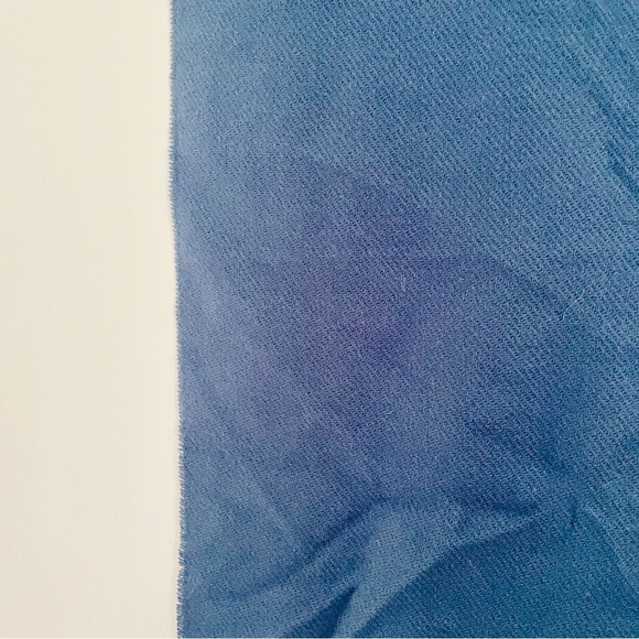 Made in Scotland 100% Cashmere Blue Solid Winter Scarf - Picture 3 of 4